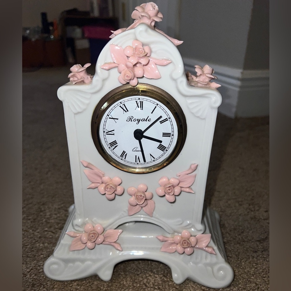 Nuova Capodimonte Porcelain Table Clock